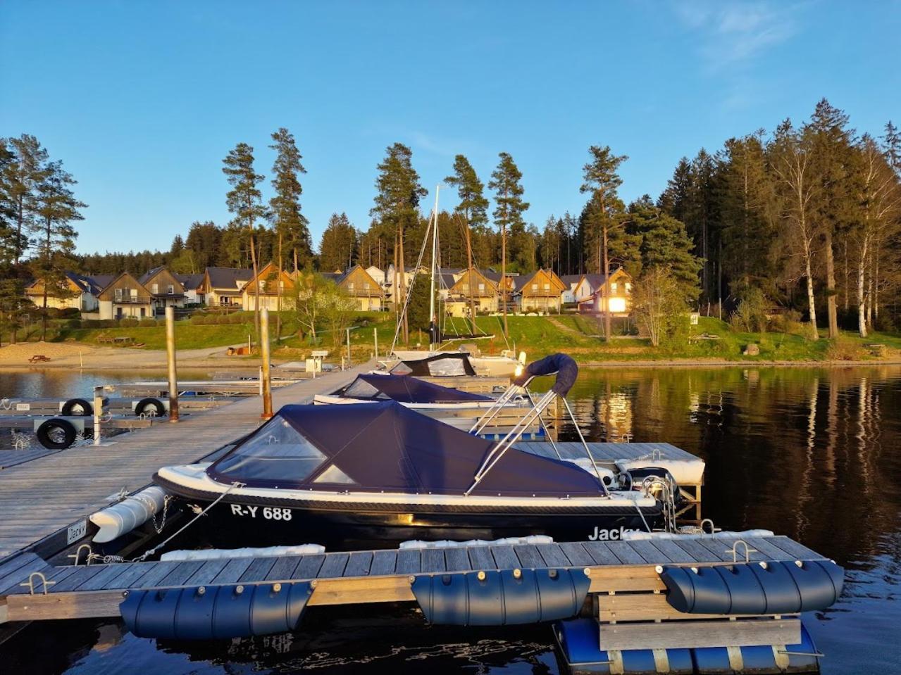 Deluxe Apartment Lipno - Lake Side Village, Frymburk Nad Vltavou Dış mekan fotoğraf